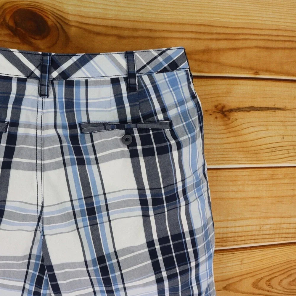 Croft &‎ Barrow Casual Shorts Flat Front Mens Size 33 Blue Plaid 100% Cotton